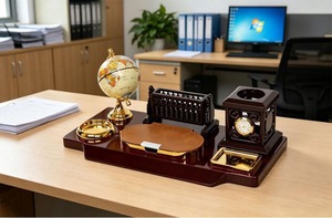 IStapromo Gifts Porte-stylo tendance avec horloge, porte-stylo en métal avec cristal, coupe-trophée personnalisée - Product Image 6