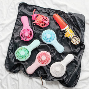 Mini ventilateur <span class=keywords><strong>de</strong></span> poche portable USB <span class=keywords><strong>de</strong></span> haute qualité ultra silencieux et mignon pour les étudiants et le bureau trois vitesses <span class=keywords><strong>de</strong></span> vent <span class=keywords><strong>cadeau</strong></span> parfait - Product Image 3