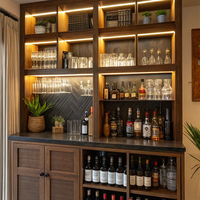 Maßgefertigter Holz-Weinschrank für Esszimmer, Wohnzimmer, Schlafzimmer und Apartment-Bar