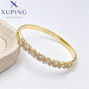 Fábrica de Joyería Xuping, Venta al por Mayor de Brazaletes para Mujer con Baño de Oro de 14K y Circonita Cúbica Sintética - Product Image 5