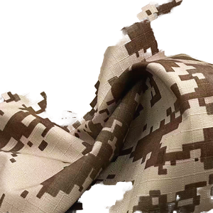 Tissu de chemise en popeline respirante en polycoton, certifié Global Recycled Standard GRS, <span class=keywords><strong>OCS</strong></span>, ISO9001, BCI, tissu en polyester et coton - Product Image 1