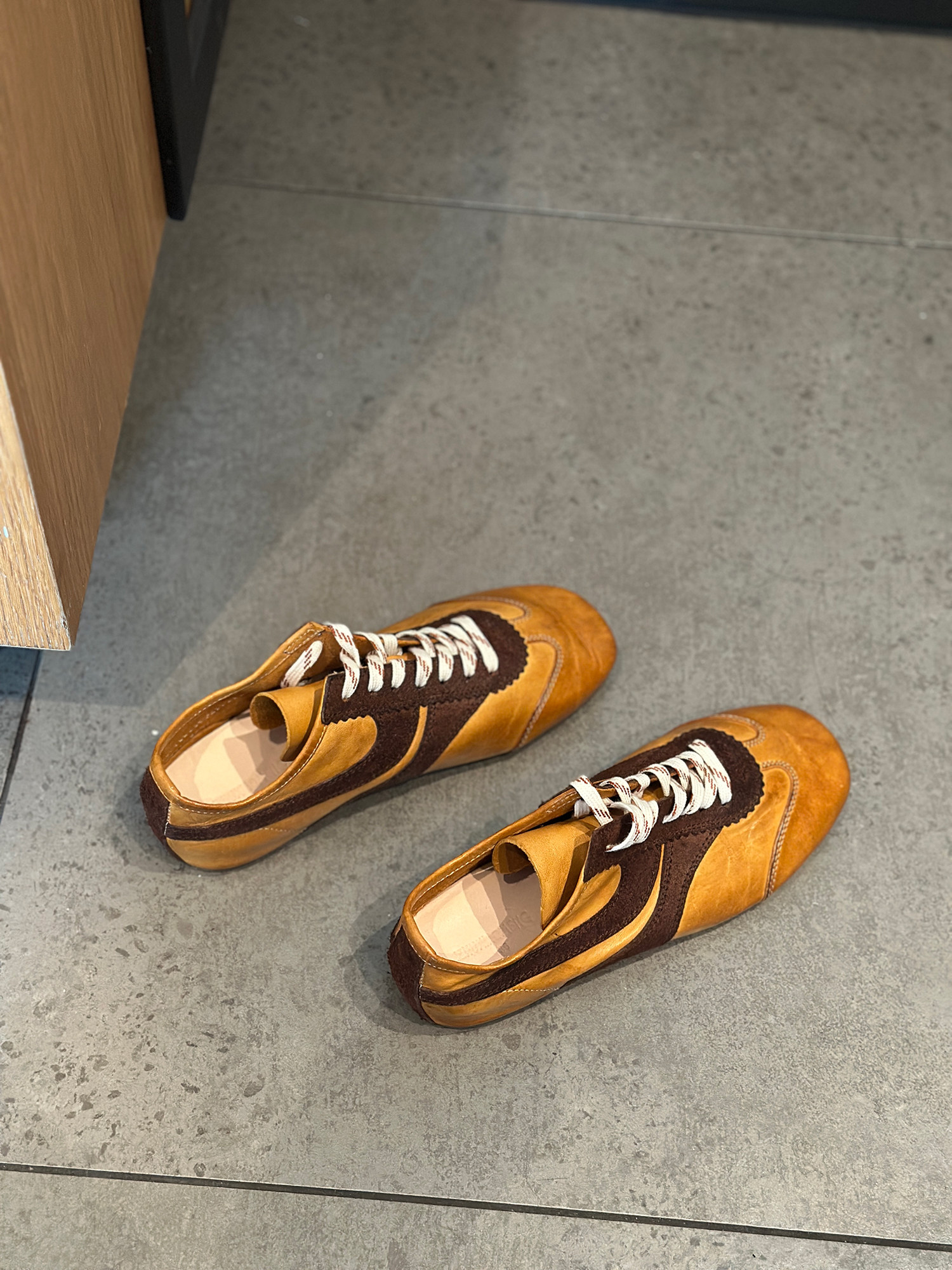 Horse skin sunset yellow-low heel 2cm