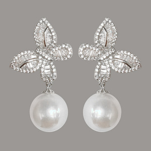 Orecchini pendenti a farfalla da donna, accessori per l'orecchio semplici e alla moda per l'uso quotidiano - Product Image 2