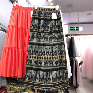 กระโปรงทรงเอวสูงพิมพ์ลาย<span class=keywords><strong>สไตล์</strong></span><span class=keywords><strong>ยุโรป</strong></span>แบบลำลองใส่สบายยืดหยุ่นได้ รุ่นใหม่ประจำฤดูร้อนปี 2025 เหมาะกับทุกโอกาส <span class=keywords><strong>สไตล์</strong></span>เรโทรโบราณลายเหรียญโบราณสำหรับผู้หญิง - Product Image 2