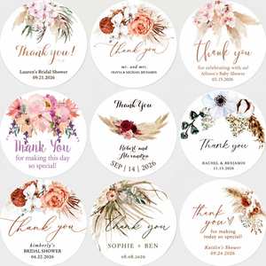 Autocollants de remerciement personnalisés - Étiquettes rondes avec nom et date pour les cadeaux de mariage, les sacs cadeaux, les fêtes prénuptiales - Product Image 3
