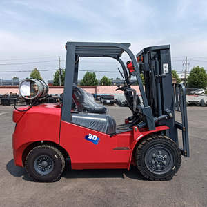 Chariot élévateur diesel puissant Grande capacité de levage Moteur haute performance pour les chantiers de construction et le transport d'équipements lourds - Product Image 1