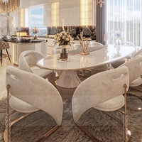 Fauteuil Moderne Beige Rembourré avec Accoudoirs en Métal Doré – Nouveau Design pour Salon, Salle à Manger et Hôtels