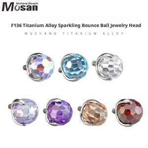 เครื่องประดับเจาะริมฝีปากไทเทเนียม ASTM F136 แบบเกลียว พร้อมจี้ลูกบอลดิสโก้สุดหรูหรา ขายส่งจากโรงงาน - Product Image 1