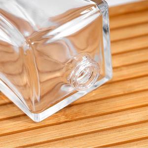 Flacons de parfum en verre transparent avec bouchon pompe en aluminium doré à sertir, 30 ml, 50 ml, 100 ml, flacons en verre avec pulvérisateur à pompe en aluminium - Product Image 6