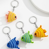 Nouveau porte-clés pendentif ange poisson en crochet mignon, fait main, poisson tropical tricoté, breloque créative pour sac
