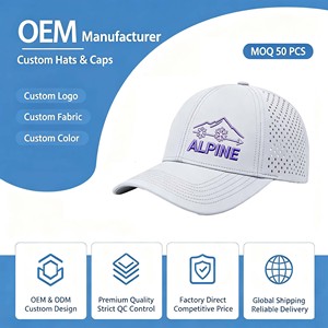 Casquette de golf haut de gamme résistante à l'eau avec panneaux respirants découpés au laser, patch en silicone personnalisé, certifiée GRS durable - Product Image 1