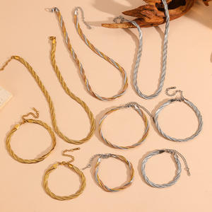 طقم سوار قلادة عنق من الفولاذ المقاوم للصدأ للنساء متعدد الخيوط سلسلة ثعبان دائرية هندسية - Product Image 5