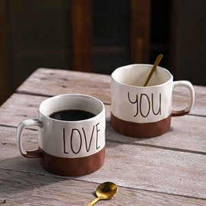 Ouvenirs-<span class=keywords><strong>taza</strong></span> de café de cerámica con cuchara dorada, juego de tazas de cerámica para pareja, regalo de boda - Product Image 4