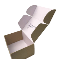 Boîte d'expédition rigide en papier kraft recyclé haut de gamme E-Flute pour bijoux, avec gaufrage, fermeture magnétique, pelliculage mat et doublure en éponge, vente en gros
