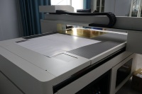 Muestras Gratis, Impresora UV Plana Automática IUV1413 con Cámara, Tecnología Innovadora de Última Generación, Operación Simplificada, Alta Productividad