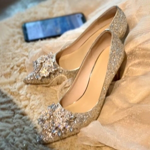 Zapatos de <span class=keywords><strong>Tacón</strong></span> Alto de Cristal para Mujer con Logotipo Personalizado, Zapatos de Novia Stiletto, Envío Rápido de Fábrica - Product Image 2