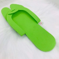 Vente en gros Vietnam Tongs de pédicure jetables unisexes légères et colorées, pantoufles imperméables en mousse EVA antidérapantes pour la beauté des ongles