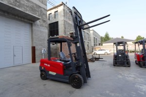 Carretilla elevadora eléctrica 2,5 toneladas mecánica + freno de estacionamiento hidráulico, mástil de dos etapas o mástil de tres etapas se puede montar. - Product Image 4