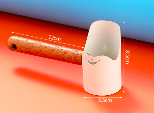 Cuillère à nourriture pour chat avec manche en bois [blanc lait] 1