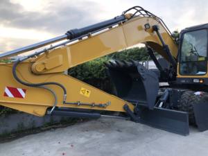 Excavadora de Alta Velocidad con Ruedas y Largo Alcance, 20700 kg, Cucharón de 0.5 m³, XE210WLL para Trabajos en Pendientes - Product Image 2
