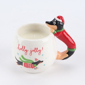 Bougie en céramique en forme de teckel « Holly <span class=keywords><strong>Jolly</strong></span> » – Bougie parfumée de Noël – Cadeau pour les amoureux des chiens – Vente en gros - Product Image 1