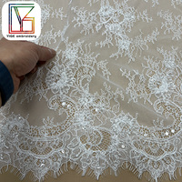 Tissu en dentelle de cordon de Chantilly français perlé de haute qualité avec des perles, des paillettes, un tissu en maille perlée pour robe de mariée