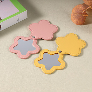 Compact Star Shape Mirror Charm - PU Leather Folding Mirror for Travel & Beauty Touch-Ups, Travel Makeup Mirror for Women &girls