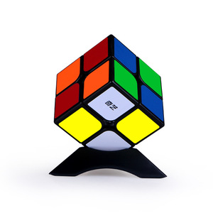Qiyi Qidi W 2x2 Rubik's Cube, jouet éducatif noir pour débutants, jeu de puzzle stimulant le cerveau pour enfants et jeunes - Product Image 3