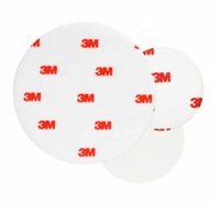 Disque de polissage en feutre 3M Finesse-it 09358, 5 pouces, grain fin, forme disque, pour carrosseries de voitures, mousse rouge, logo blanc, boucle blanche, pour une finition ultra-brillante