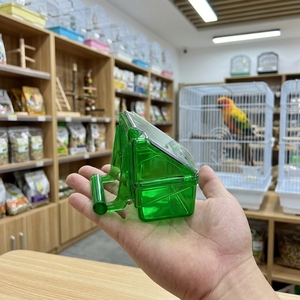 Ausziehbarer Vogelfutterspender für Käfigmontage, Spritzschutz-Vogelfutterschale aus Kunststoff für Papageien, Kanarienvögel, Finken, Saubere Fütterungsbox - Product Image 1