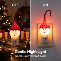 Vente en gros de chapeaux de Noël de Père Noël et de gnomes avec lumière LED nocturne, à brancher, OEM&ODM, personnalisables, à lueur douce, pour la décoration de la maison en fêtes, directement de l'usine