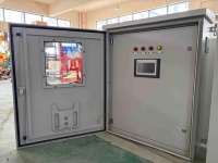 Boîtier de commande VFD extérieur robuste et étanche à la pluie, triphasé, pour variateur de fréquence automatique de pompe de surpression