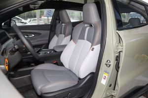 Automóvil Changan UNI-T Vehículo de Gasolina Norma VI Nuevo Coche Changan UNI-T IDD <span class=keywords><strong>con</strong></span> Sistema de Crucero ACC Nuevo - Product Image 2