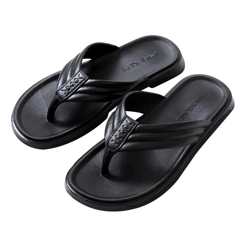 2022 Wholesale Cheap Men's Flip Flops Light Summer Slippers Fashion Trend Black Outdoor Beach Slippers Shoes PVC Sole Men Male