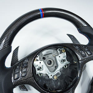 Volante de fibra de carbono personalizado privado con paleta de cambio y cuero perforado para BMW 3 Series M3 E46 E39 E53 330ci <span class=keywords><strong>325i</strong></span> - Product Image 2