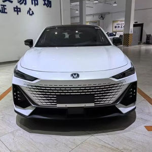 Changan UNI-V 1.5T 2022, navigation intelligente, conduite à gauche, <span class=keywords><strong>voiture</strong></span> d'<span class=keywords><strong>occasion</strong></span> avec <span class=keywords><strong>9000</strong></span> kilomètres, apparence blanche - Product Image 1