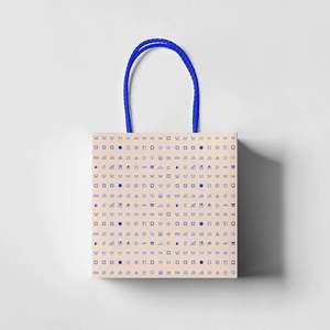 Sac de shopping en papier enduit pliable biodégradable personnalisé avec votre propre logo pour les magasins de détail de vêtements et de chaussures - Product Image 2