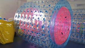 Pelota Flotante de Agua LILYTOYS de TPU o PVC para Exteriores, Pelota para Caminar sobre el Agua, Pelotas Inflables para Caminar sobre el Agua con Piscina para Niños - Product Image 2