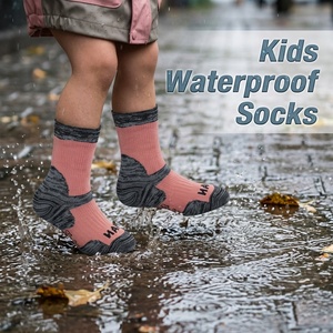 Chaussettes de randonnée imperméables à 3 couches respirantes et à séchage rapide pour enfants, pour les sports de plein air, la plage, les jeux aquatiques et le camping - Product Image 1
