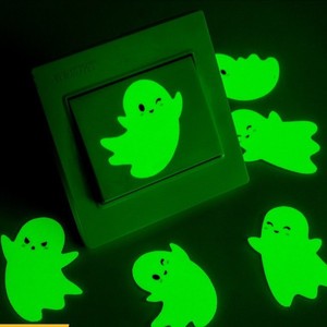 Autocollants muraux personnalisés pour chambre d'enfant, étoiles vertes qui brillent dans le noir, design moderne, plastique, rectangulaires, lot de plusieurs pièces - Product Image 2