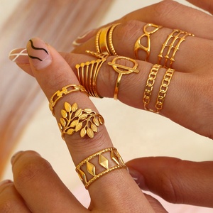 Nhẫn Hình Lá Zircon Rỗng Có Thể Điều Chỉnh Hình Học Bằng Thép Không Gỉ Nhiều Lớp Hình Tam Giác - Product Image 1