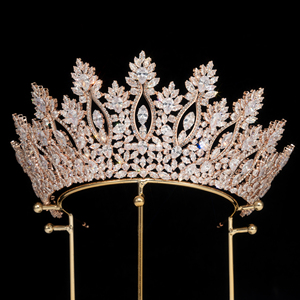 LUOXIN Couronne <span class=keywords><strong>de</strong></span> mariée <span class=keywords><strong>de</strong></span> luxe style baroque, grande diadème <span class=keywords><strong>de</strong></span> reine en zircon <span class=keywords><strong>de</strong></span> haute qualité pour mariage et fête - Product Image 3