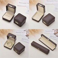Boîte à bijoux rectangulaire de luxe personnalisée en cuir PU 2025 avec motif carré pour ranger bagues, colliers et boucles d'oreilles