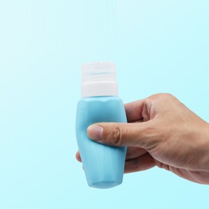 Bottiglia da viaggio vuota e riutilizzabile per esterni Kit da viaggio da spremere bottiglia da viaggio BPA Free Silicone Shampoo flacone Set <span class=keywords><strong>100</strong></span> <span class=keywords><strong>ML</strong></span> - Product Image 4