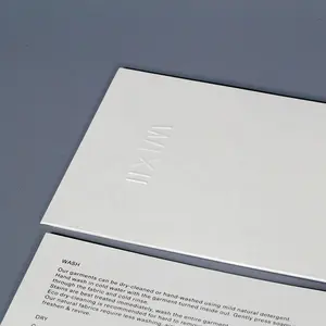 Тисненый логотип, матовая белая художественная бумага, бумажные белые конверты на заказ с благодарственной картой для модного бренда