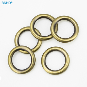 Кольцо круглое из матового черного металла, 4 мм - Product Image 3