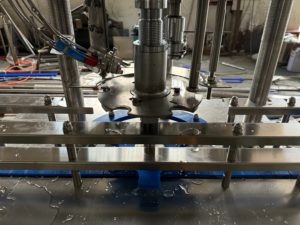 Máquina <span class=keywords><strong>de</strong></span> Llenado <span class=keywords><strong>de</strong></span> Botellas <span class=keywords><strong>de</strong></span> <span class=keywords><strong>Agua</strong></span> Semiautomática <span class=keywords><strong>de</strong></span> 500 BPH, Unidad <span class=keywords><strong>de</strong></span> Producción Compacta <span class=keywords><strong>de</strong></span> Llenado y Tapado que Ahorra Tiempo para Estaciones <span class=keywords><strong>de</strong></span> <span class=keywords><strong>Agua</strong></span> - Product Image 3