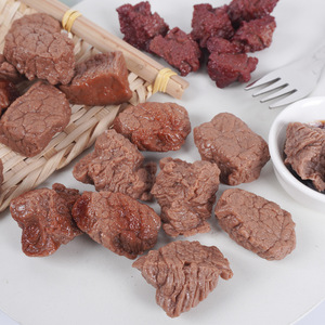 Modèle de bœuf simulé en PVC, nourriture simulée créative, jouet, cubes de bœuf factices, accessoire de bœuf braisé pour vidéo courte - Product Image 1