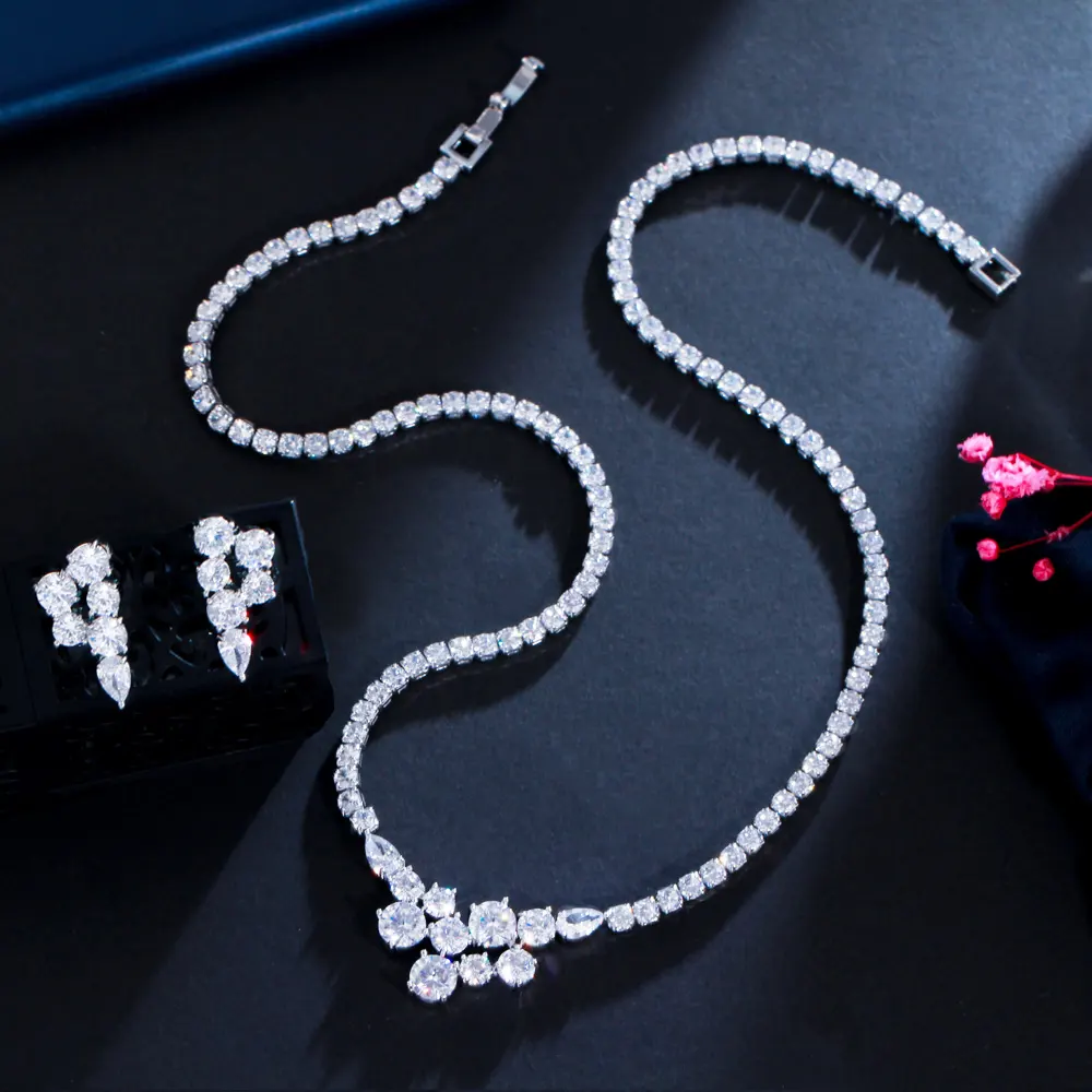 Simple Sparkling White Round Cubic Zirconia Accessories Evening Party Dress Jewelry Set for Women Bridal Wedding Collection