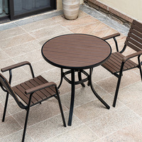 Table et Chaises d'Extérieur Rondes en Bois Composite Économiques en Gros pour Cour et Balcon, Ensemble Imperméable